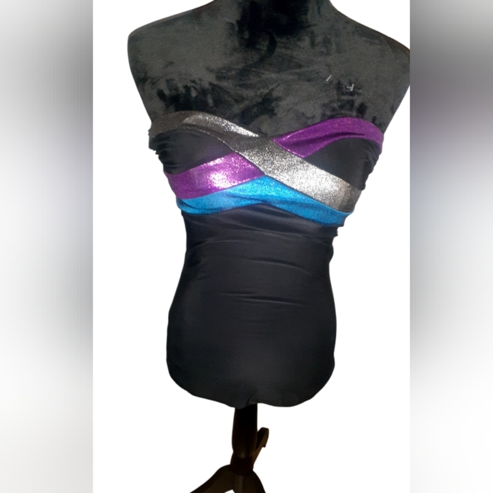 Womens Size Small Urbanvibe Top